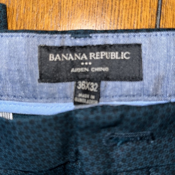 Men’s Banana Republic Chinos - Picture 5 of 6